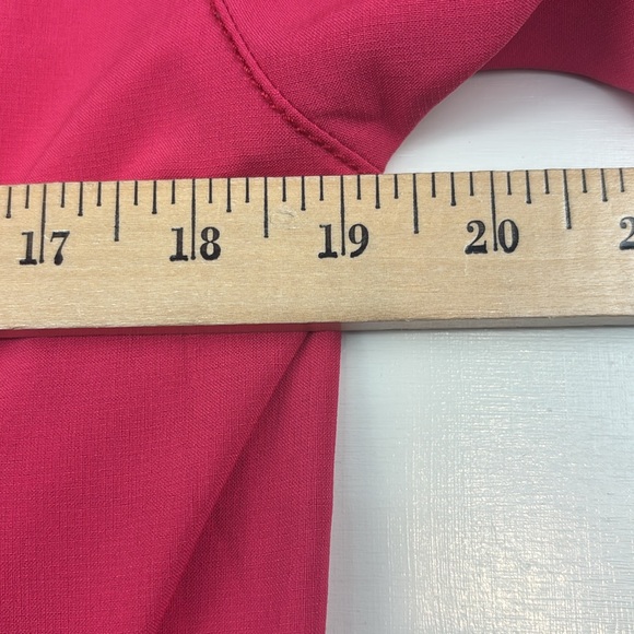 Carhartt Force Woman's Pink Scrub Top Large modern‎ Fit - Picture 8 of 10